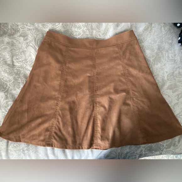 Loft faux suede skirt in camel - Picture 6 of 6